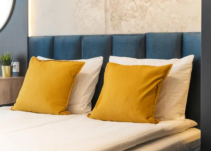 Margi Whisky Lux Aircon Apartment